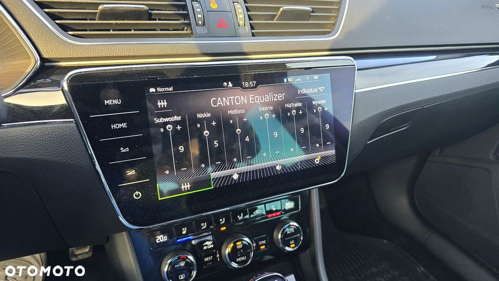 Skoda Superb 2.0 TDI SCR L&K DSG - 37