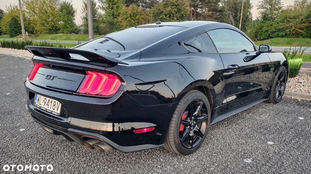 Ford Mustang 5.0 V8 GT - 4