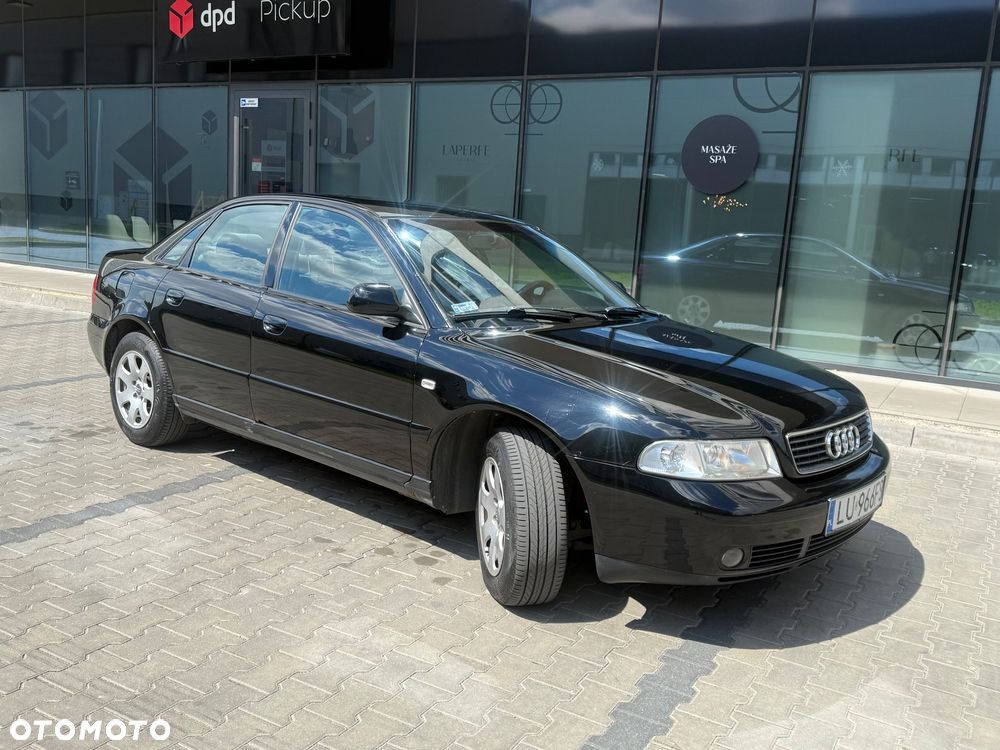 Audi A4 Limousine - 12