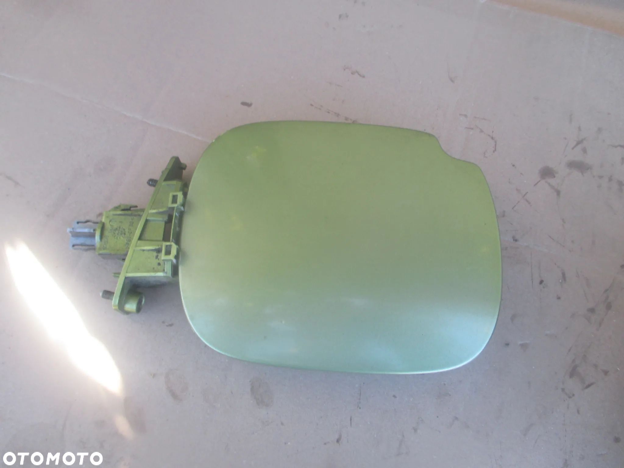 Klapka wlewu paliwa Renault Scenic I Lift NVC99 - 1