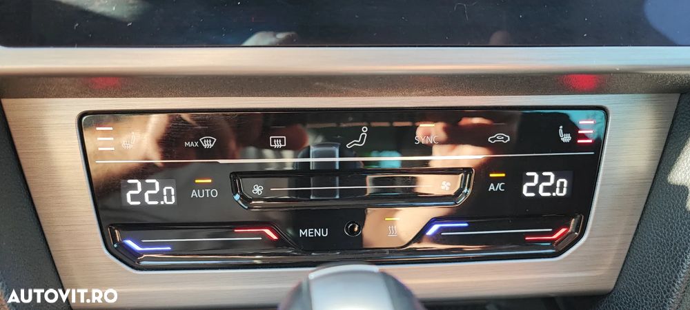 Volkswagen Passat 2.0 TDI SCR DSG Conceptline - 15