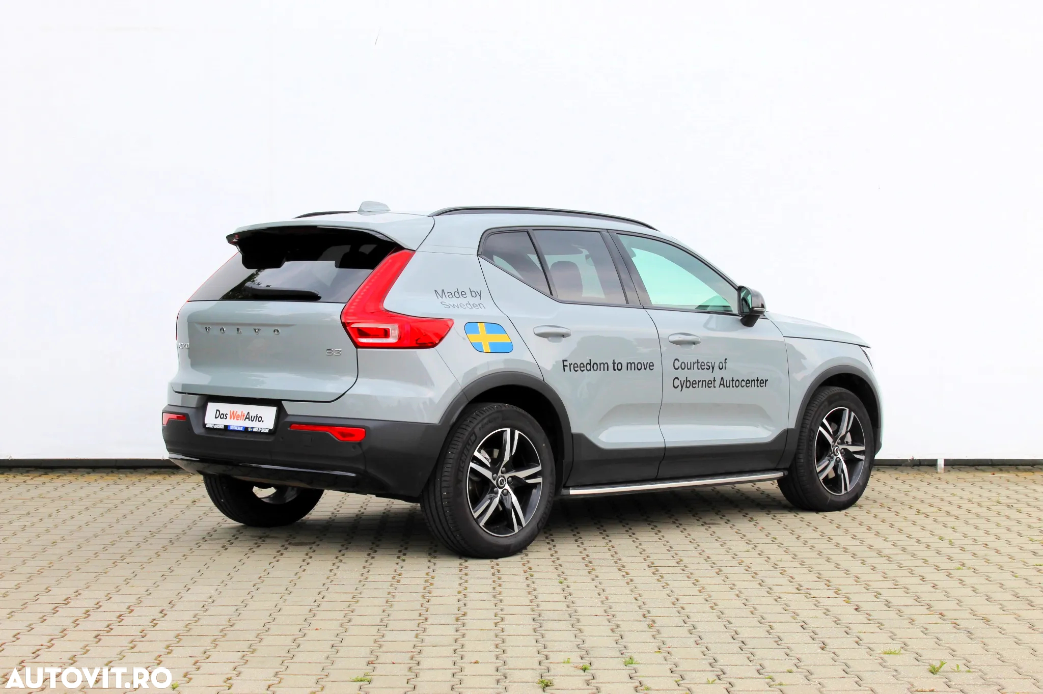 Volvo XC 40 B3 AT FWD MHEV Plus Dark - 5