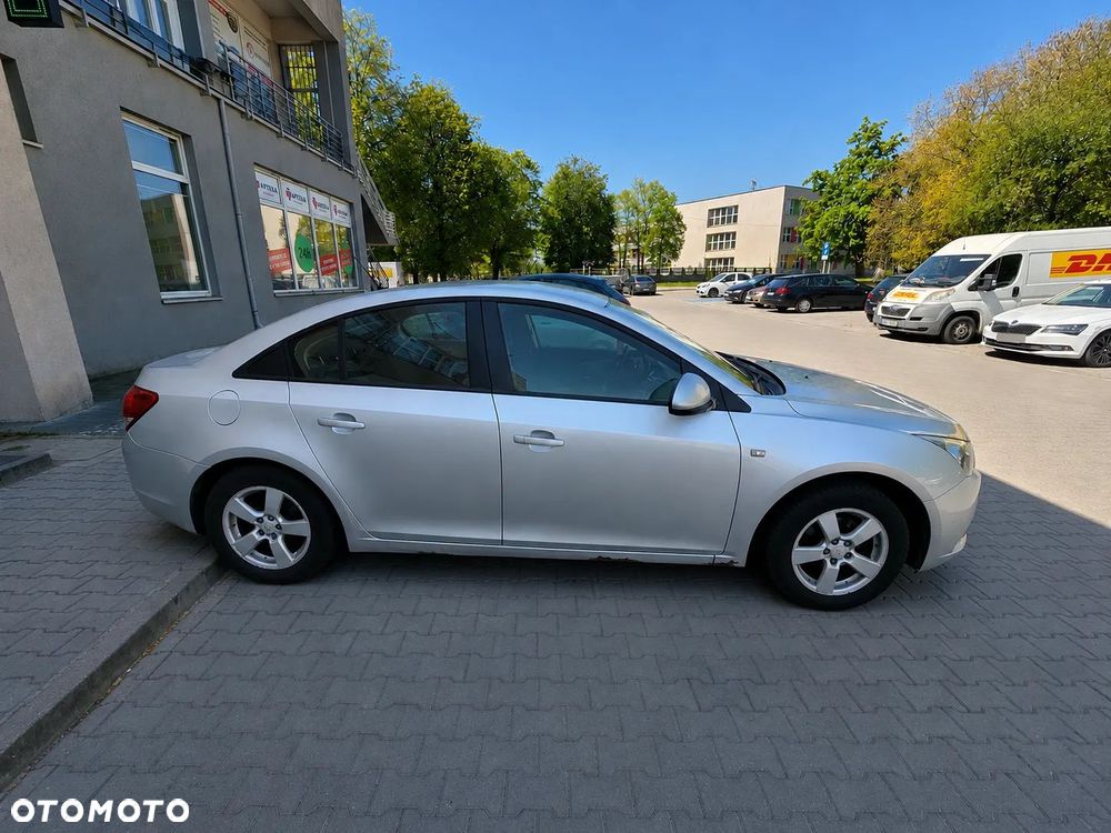 Chevrolet Cruze - 1