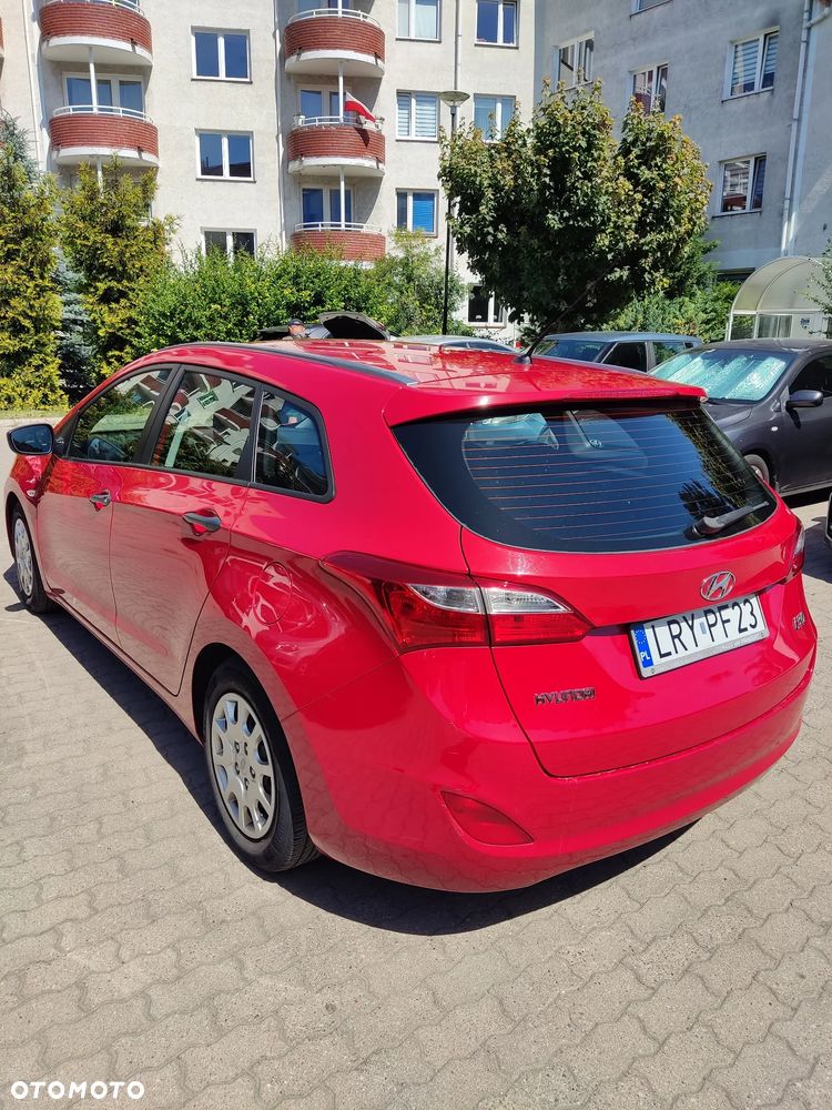 Hyundai i30 1.4 Base - 16