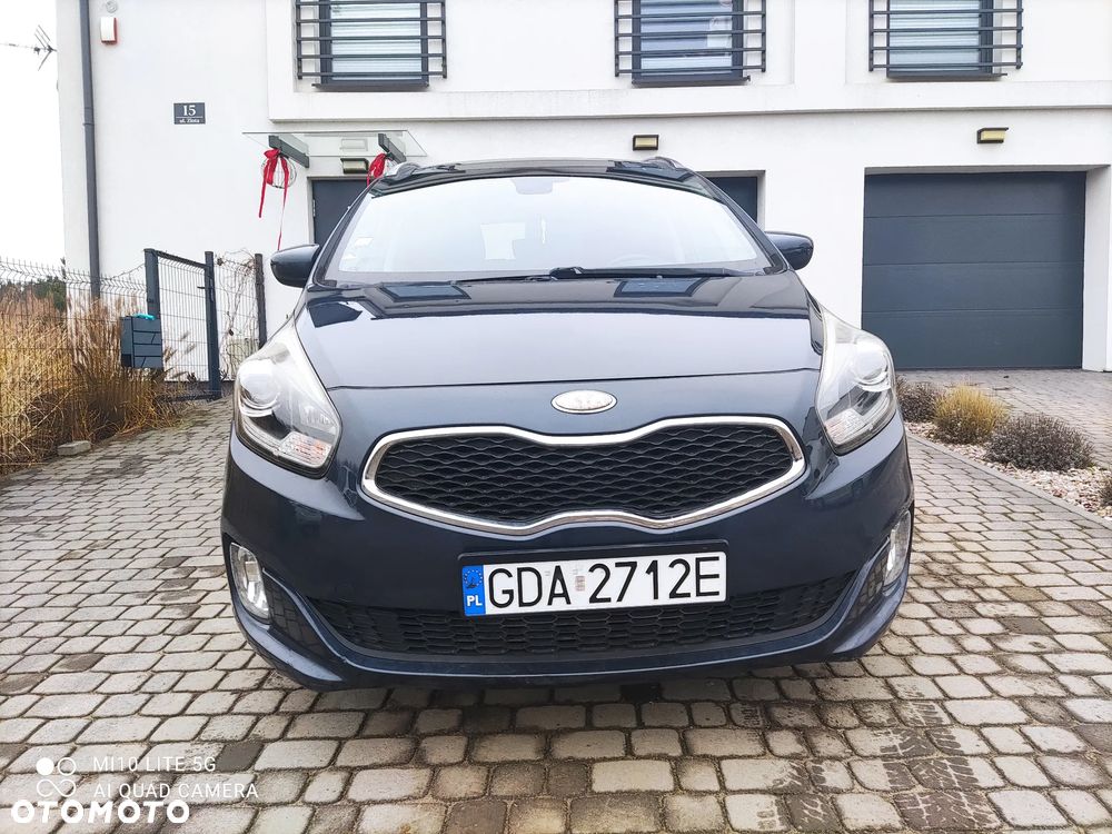 Kia Carens 1.7 CRDi 115 Dream Team Edition - 4