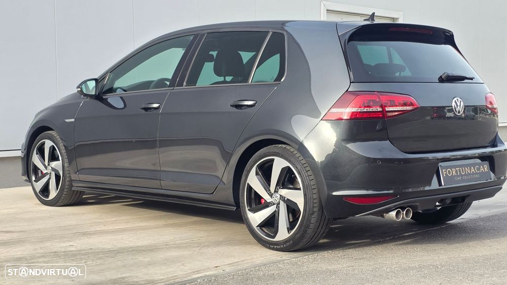 VW Golf 2.0 TDI GTD DSG - 8