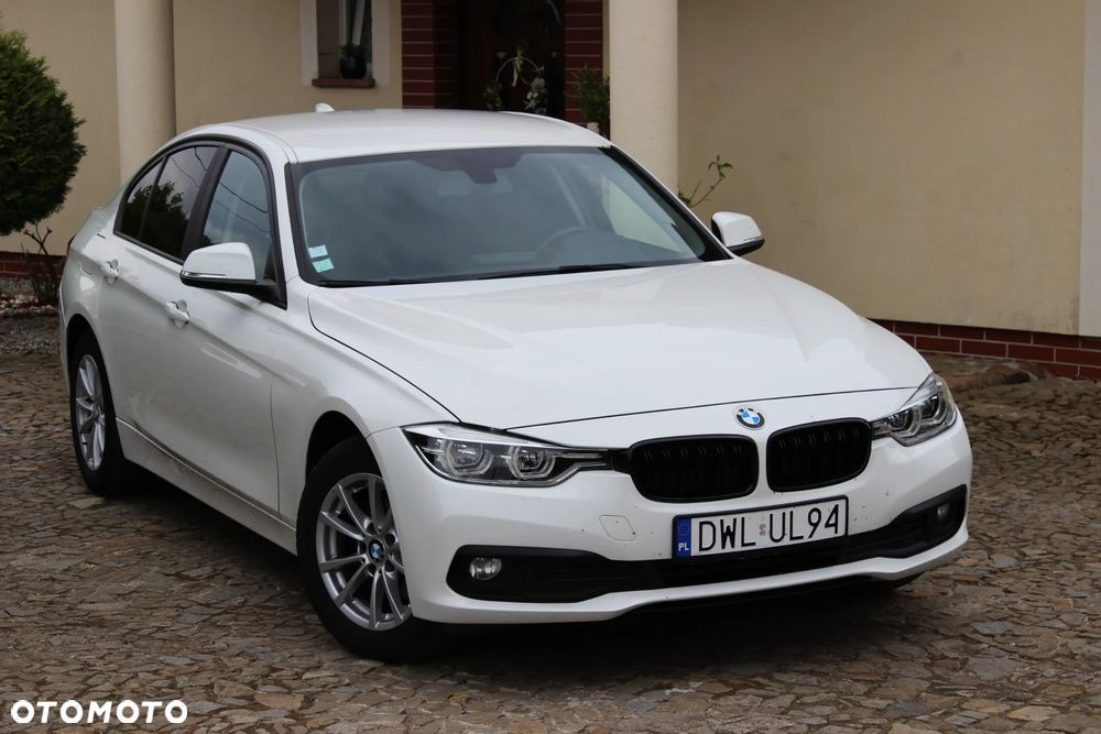 BMW Seria 3 316d Edition Luxury Line Purity - 29