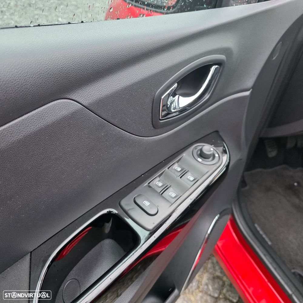 Renault Captur 1.5 dCi Exclusive - 17