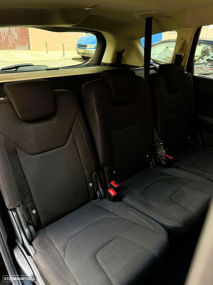 Ford S-Max 2.0 TDCi Titanium - 27