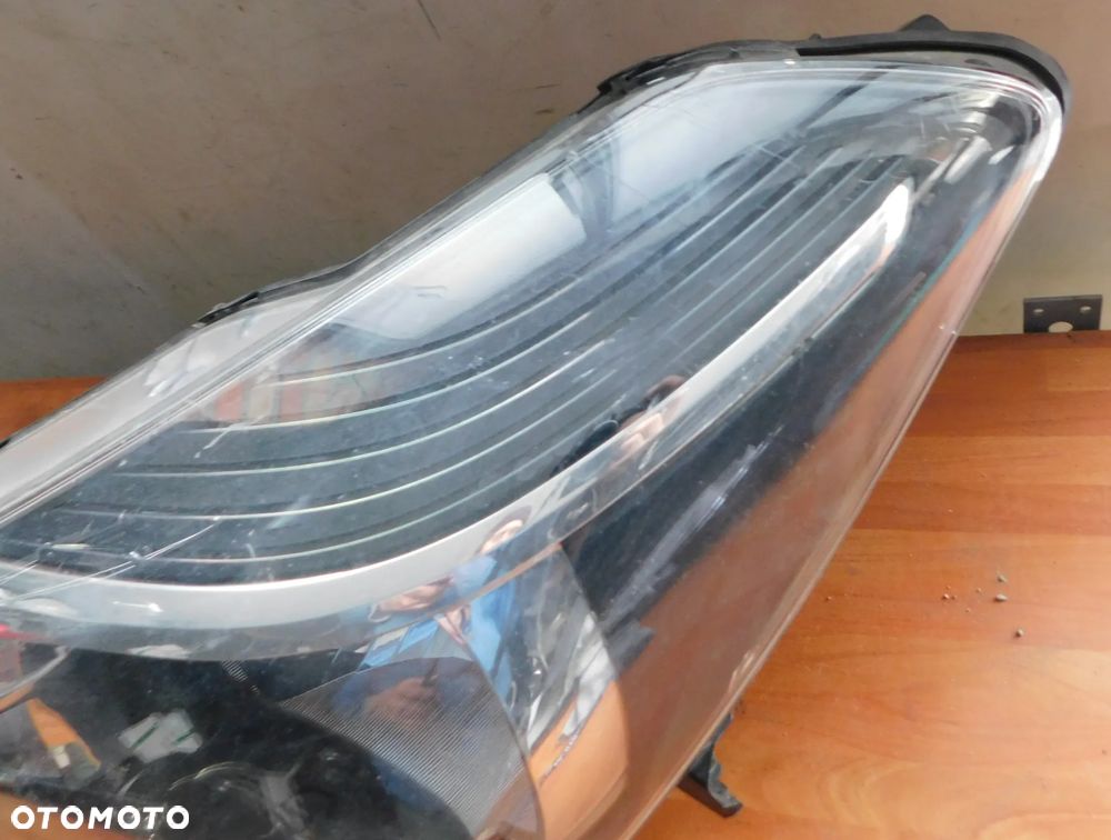 lampa lewa przód TOYOTA YARIS III LIFT FL  EUROPA - 4
