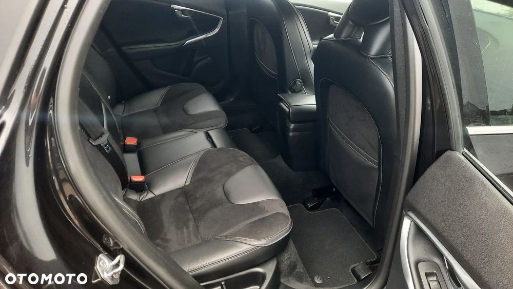 Volvo V40 D2 RDesign - 14