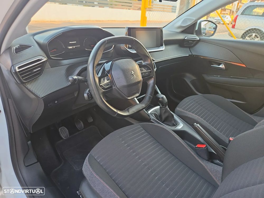 Peugeot 208 1.2 PureTech Active - 26