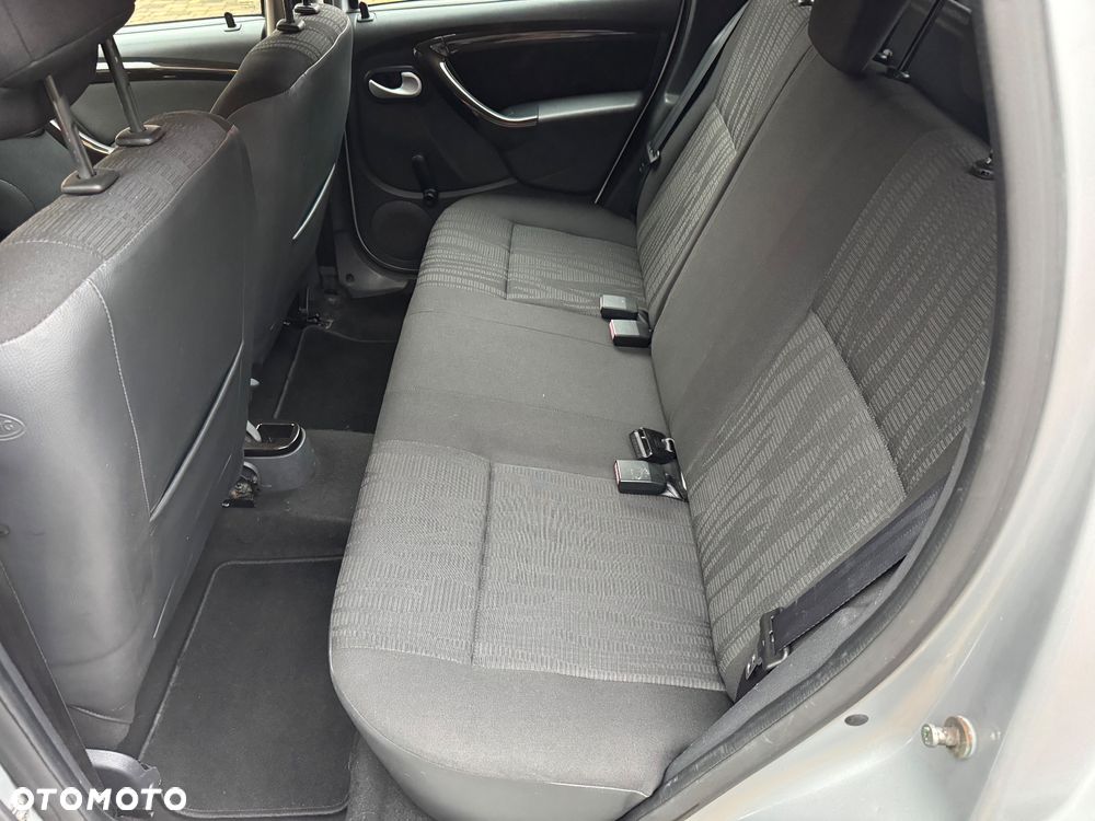 Dacia Duster 1.6 16V 4x2 - 18