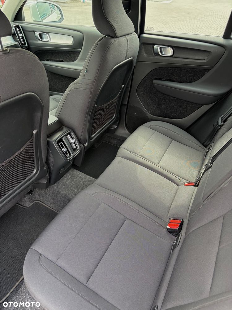 Volvo XC 40 T3 Momentum - 11