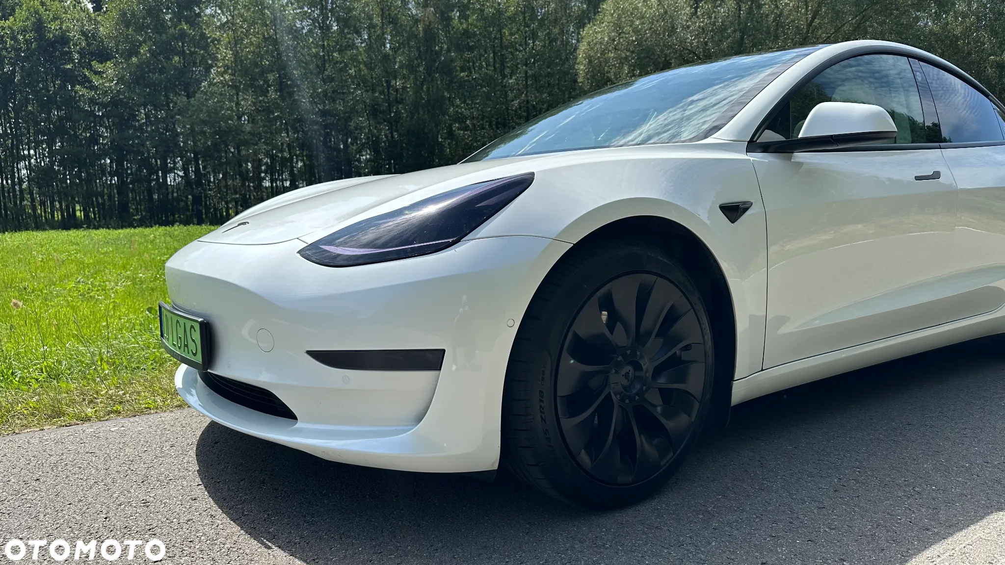 Tesla Model 3 Long Range AWD - 3
