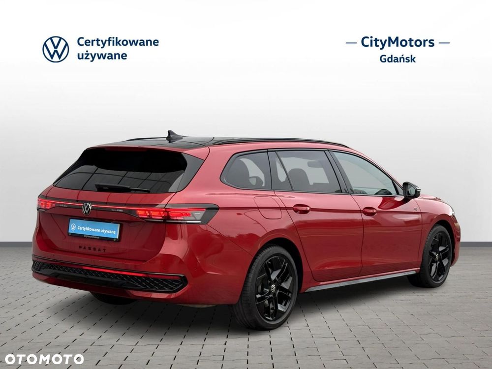 Volkswagen Passat - 4