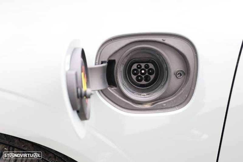 Volvo XC 60 2.0 T6 PHEV Plus Dark AWD - 2