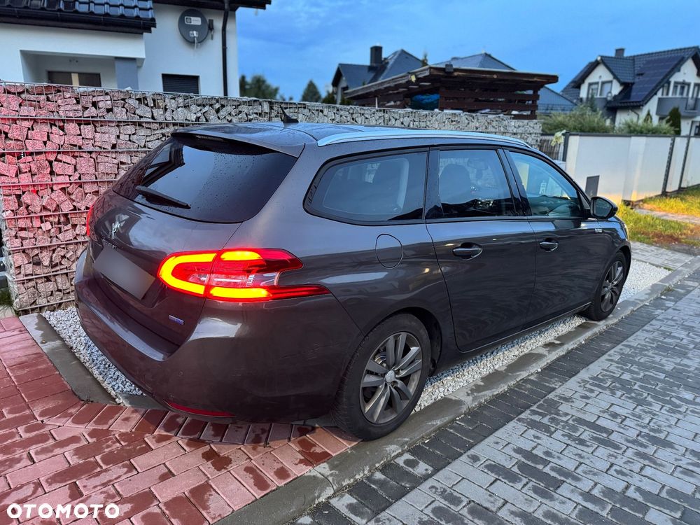 Peugeot 308 BlueHDi 120 Stop & Start Business-Line - 12