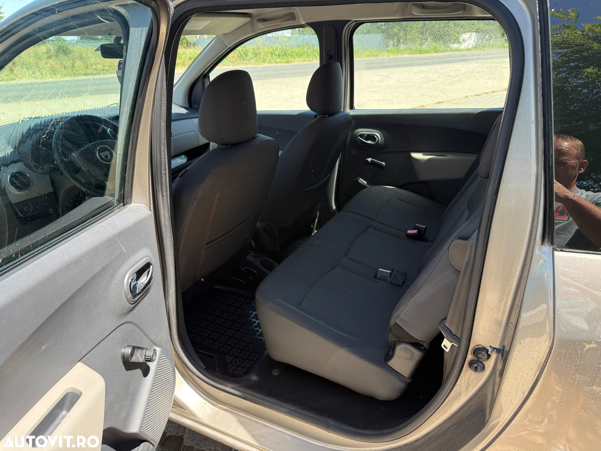 Dacia Lodgy 1.5 dCi 90 CP Laureate - 7