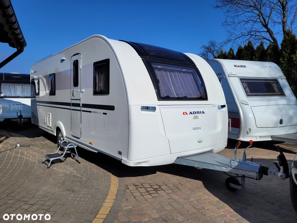 Adria Adora 613UL, przedsionek,  5-osobowa