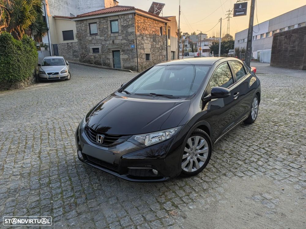 Honda Civic 1.4 i-VTEC 25 Anos - 1