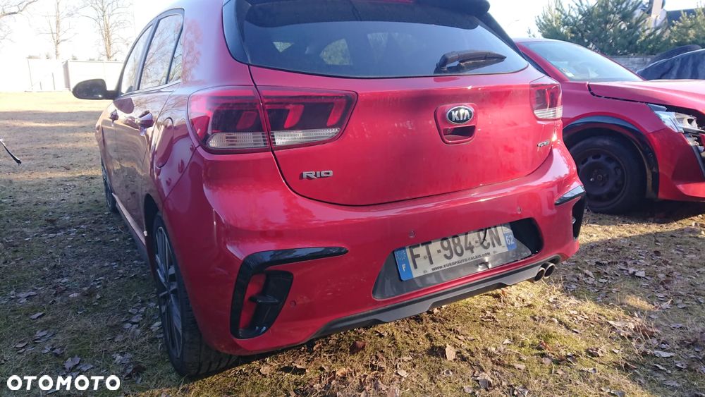 Kia Rio - 21