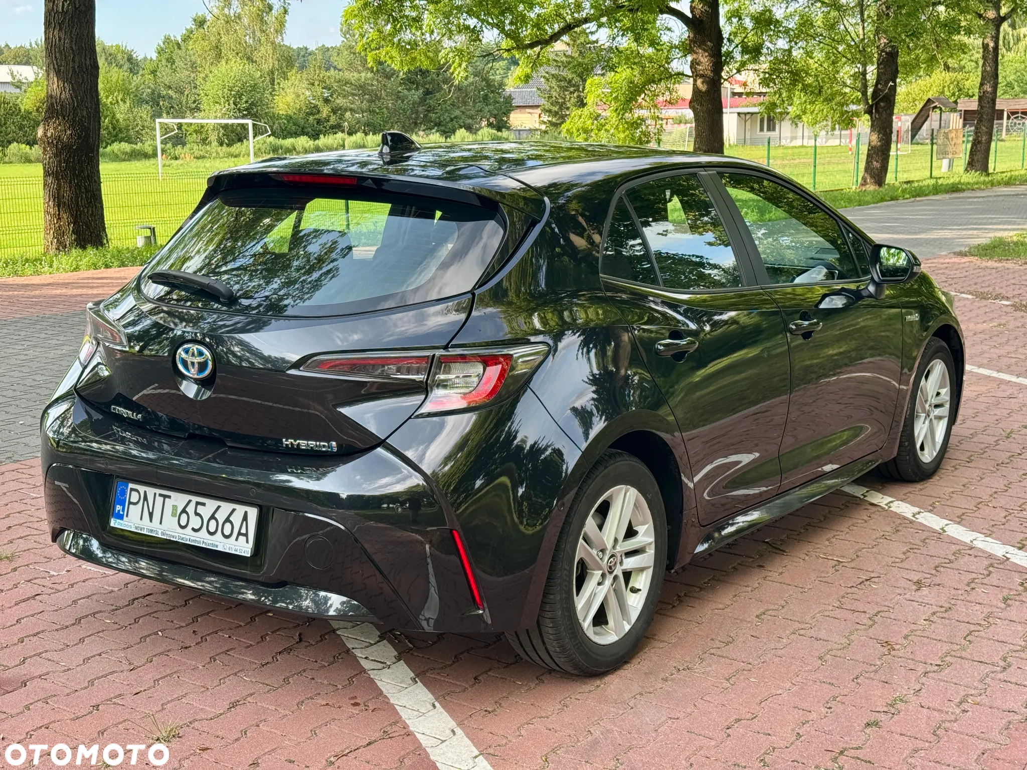 Toyota Corolla - 12