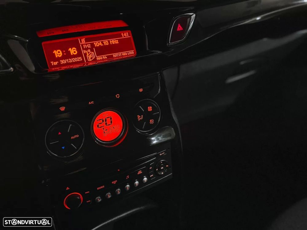 Citroën DS3 1.6 HDi Airdream So Chic - 20