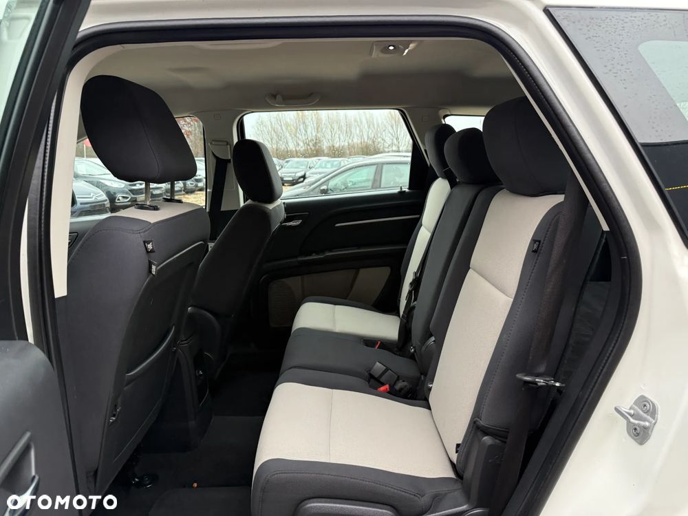 Dodge Journey - 22