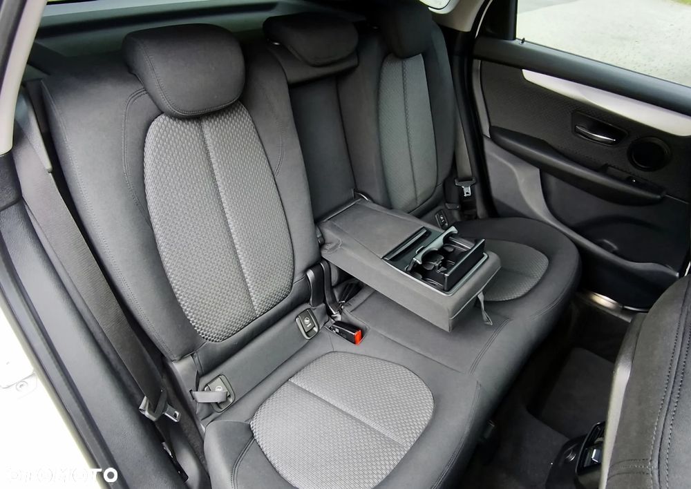 BMW Seria 2 216d Advantage - 20