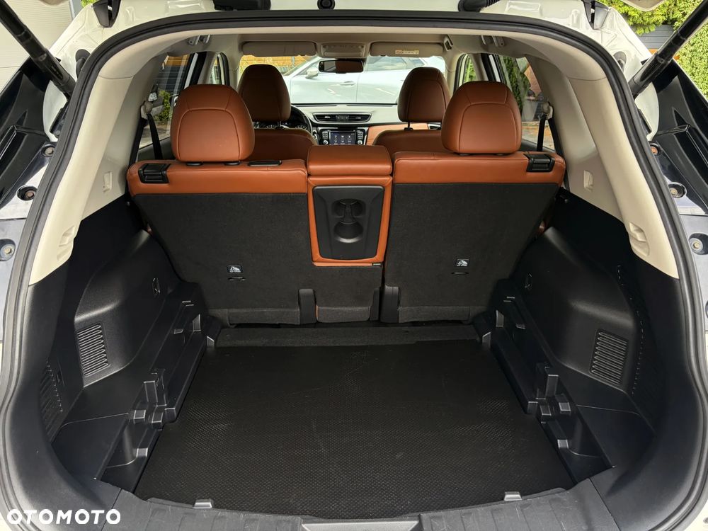 Nissan X-Trail 1.3 DIG-T Tekna 2WD DCT - 33