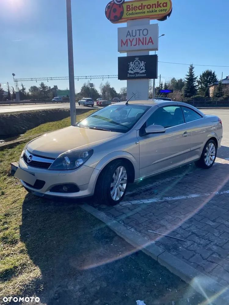 Opel Astra Twin Top 2.0 Turbo Cosmo - 3