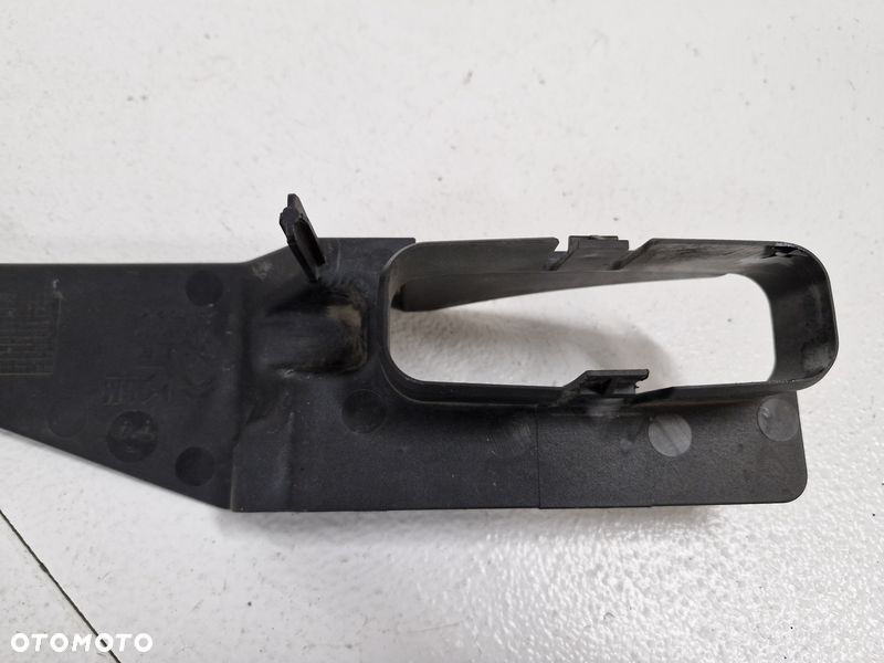 peugeot 3008 2 ii wlot prowadnica kierownica powietrza osłona zamka 9821950080 - 8