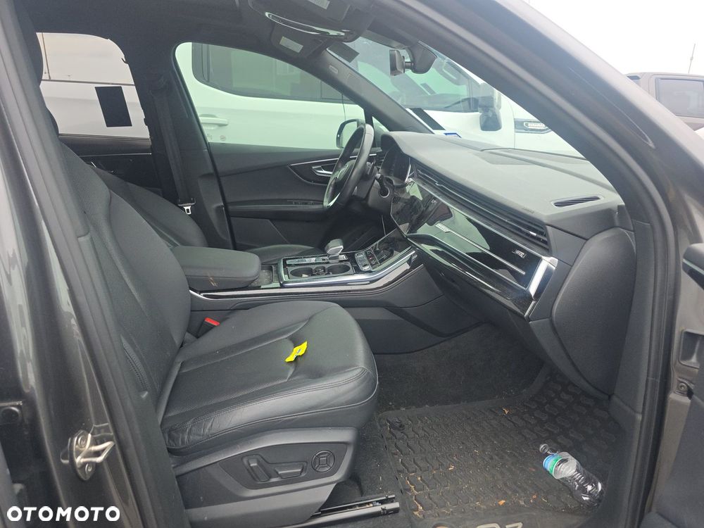 Audi Q7 - 17
