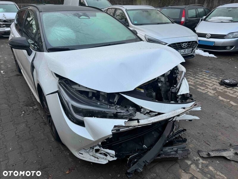 Toyota Corolla - 23