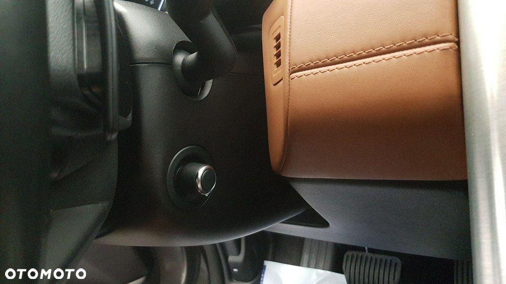 Land Rover Discovery - 30