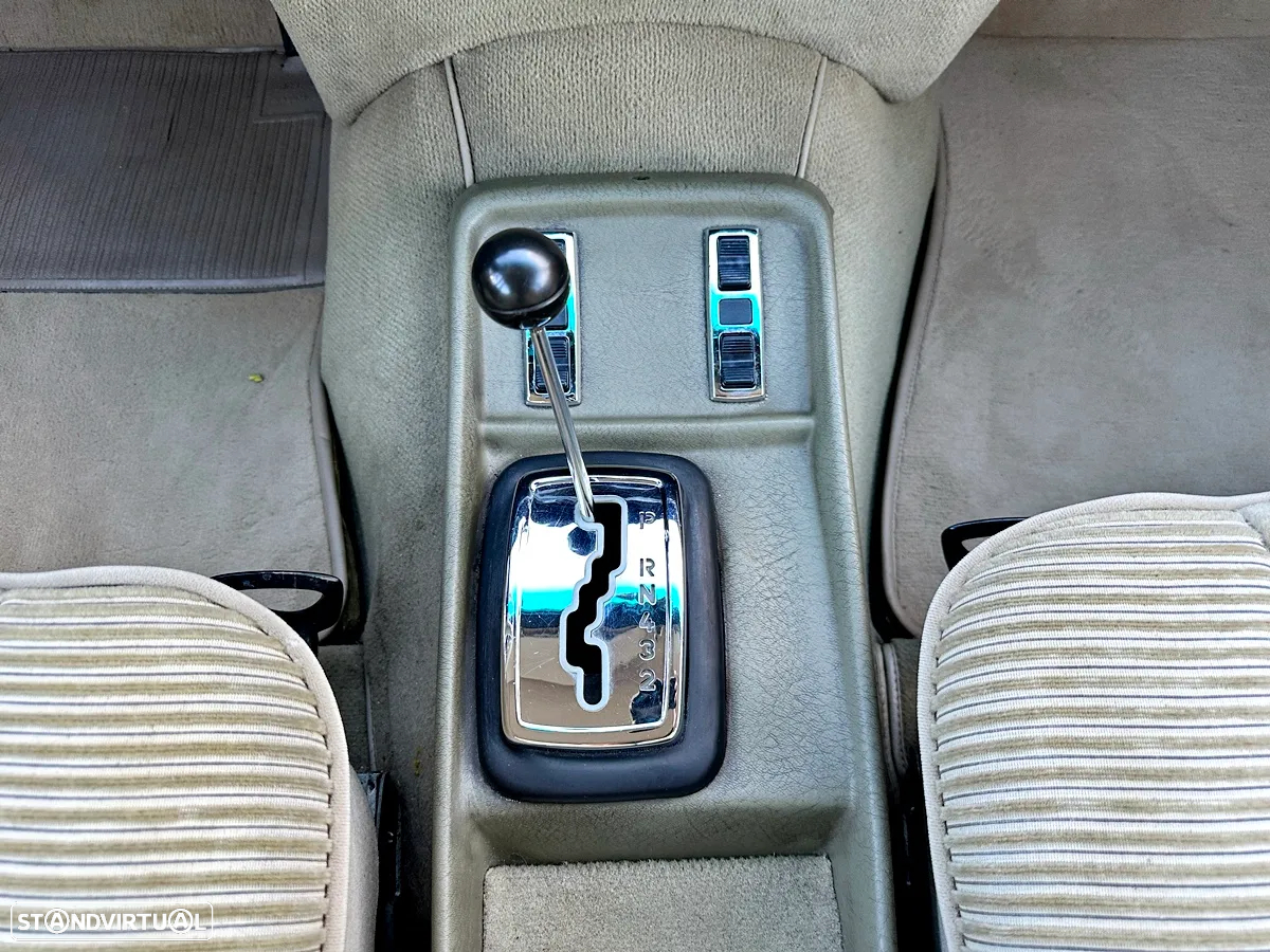 Mercedes-Benz 300 - 19