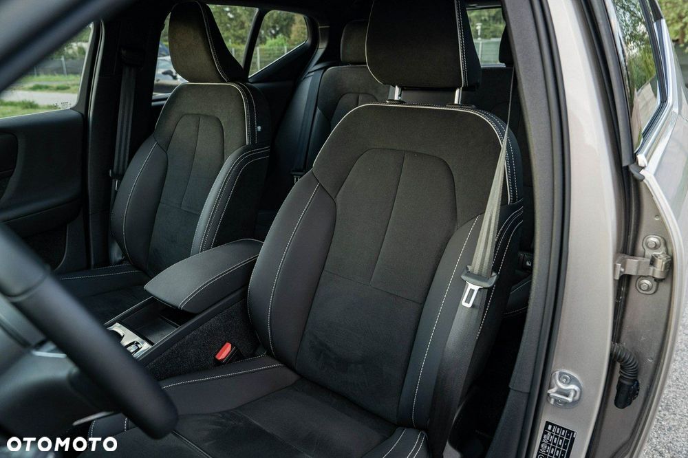 Volvo XC 40 T5 Plug-In Hybrid Plus Bright - 23