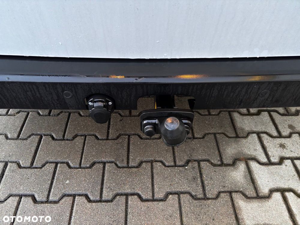 Volkswagen Transporter KOMBI 2.0 150 KM L2 6bm 9m - 12