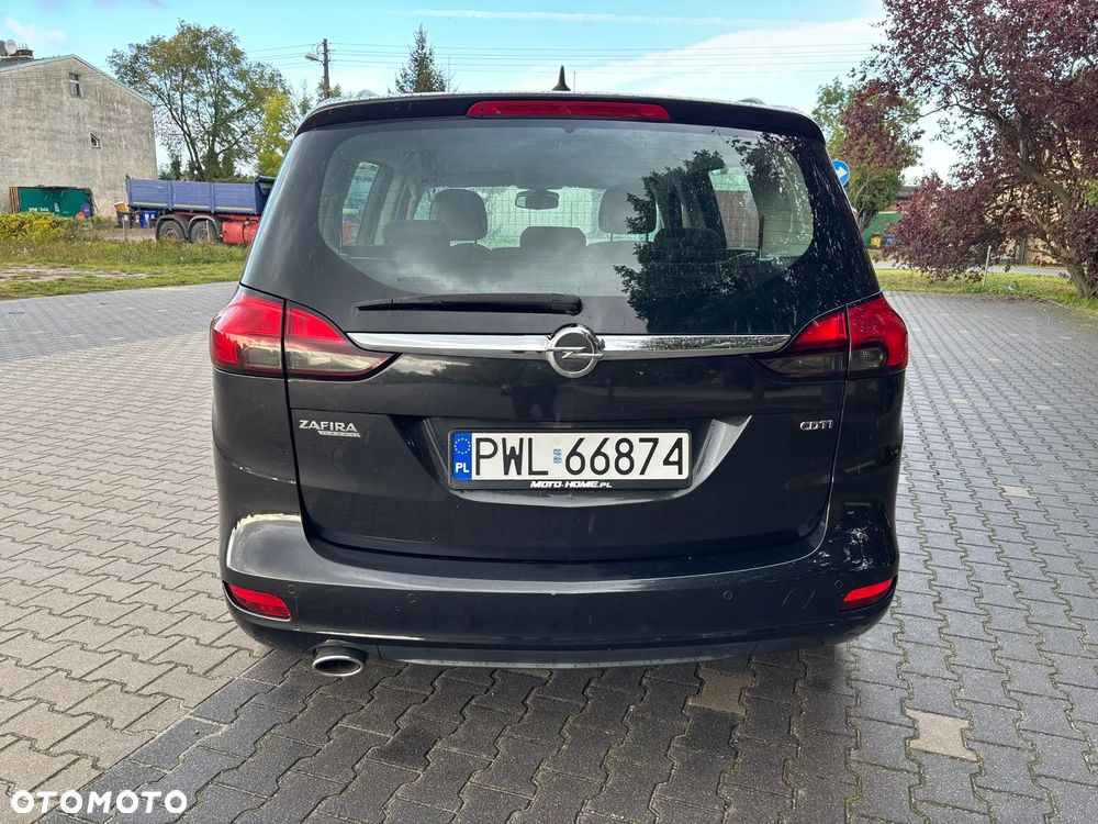 Opel Zafira - 10