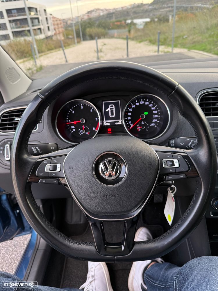 VW Polo 1.4 TDi Confortline Nav DSG - 14
