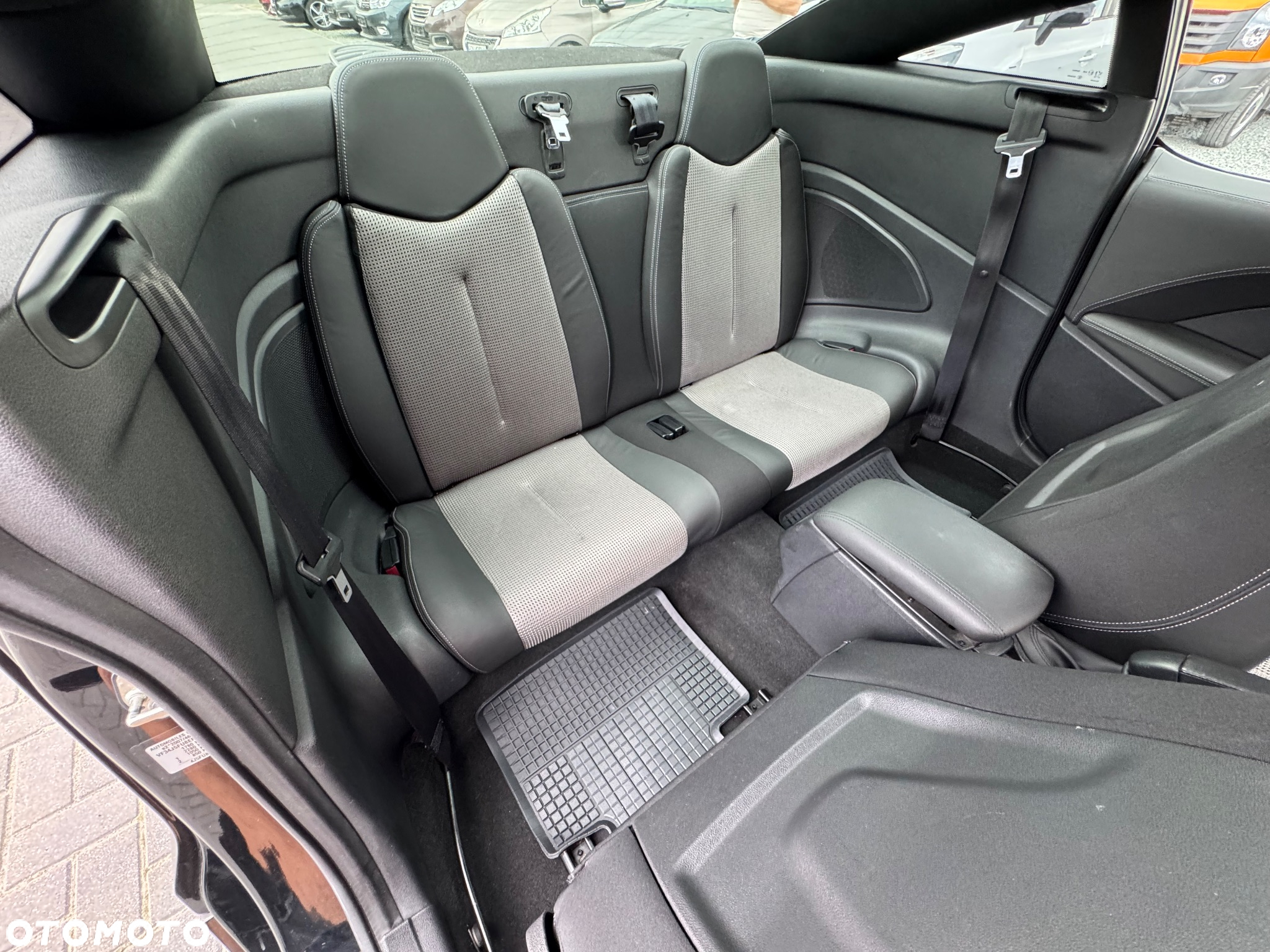 Peugeot RCZ 1.6 THP - 27