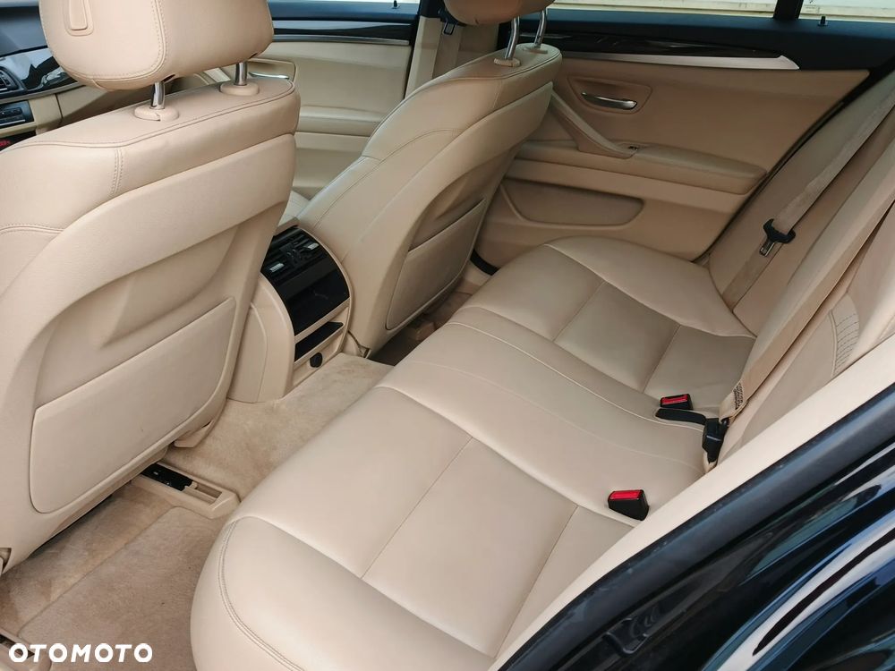 BMW Seria 5 520d xDrive - 20