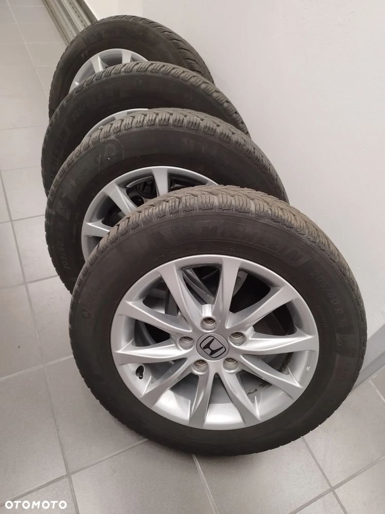 Honda Accord 2.0 Executive Nav - 34