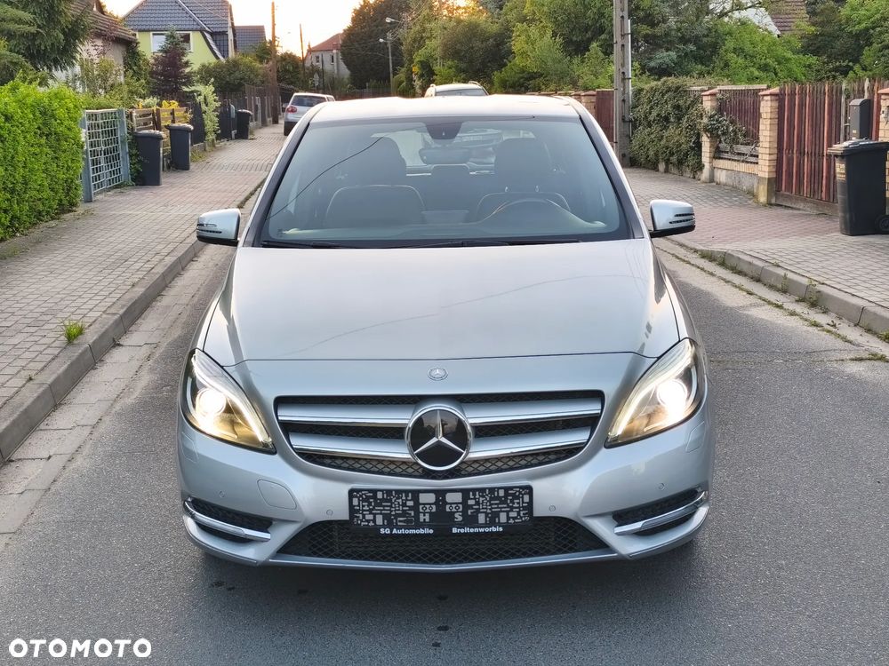 Mercedes-Benz Klasa B 180 (BlueEFFICIENCY) - 4