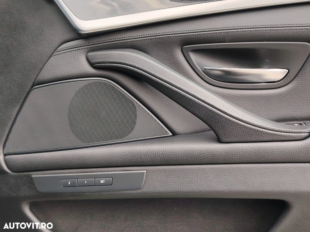 BMW Seria 5 520d Aut. - 14
