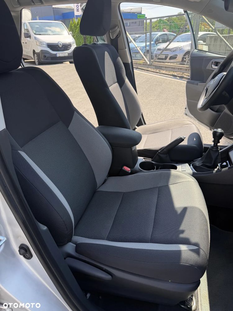 Toyota Auris 1.6 Active - 13