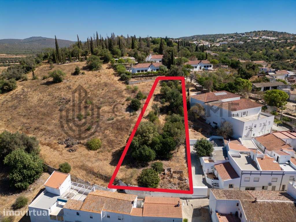 Terreno com ruína - Central - Grande imagem: 2/31