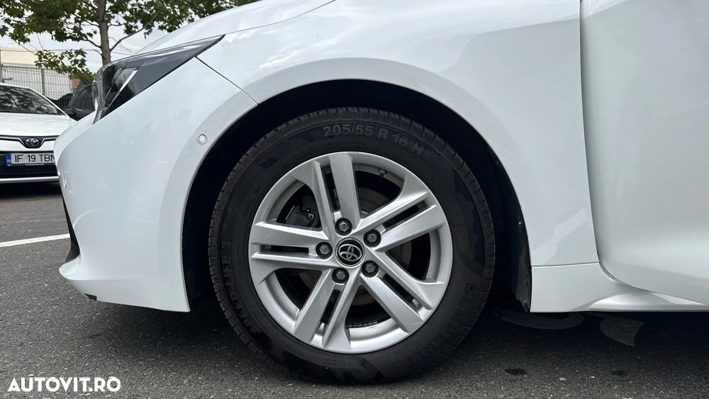 Toyota Corolla 1.8 HSD Dynamic - 10