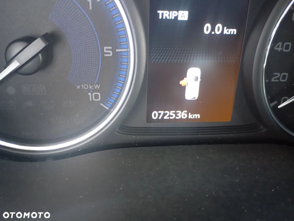 Mitsubishi Outlander - 23